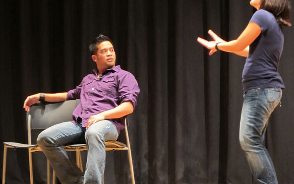 Comedic performance held for students on sex signals