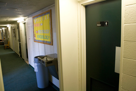 Security guard asks professor to check bathroom for possible armed suspect